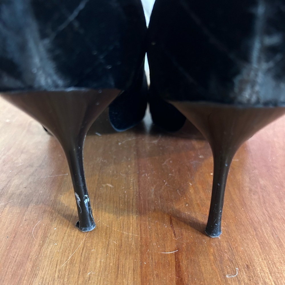 CHANEL Camellia Pearl Velour Black Quilted Heels Sz EU 42 - Picture 13 of 16